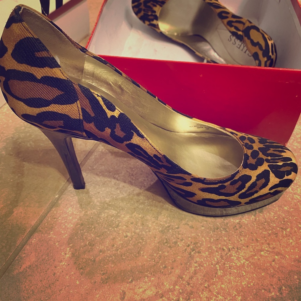 Leopard Guess heels
